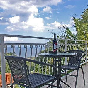  Apartman Spacious In Quiet Surrounding