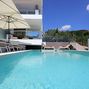 New With Swimming Pool Near The Apartment