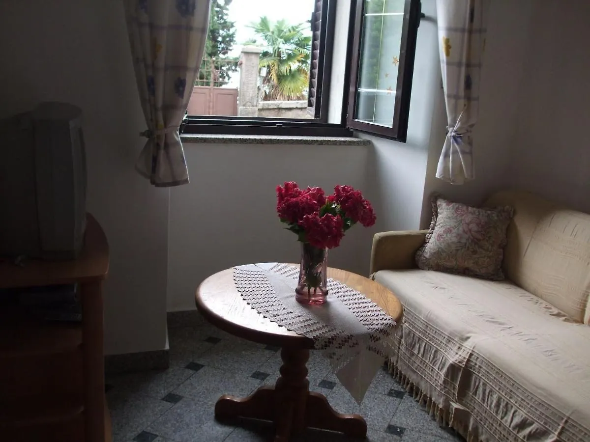 Apartments Vesna Ičići